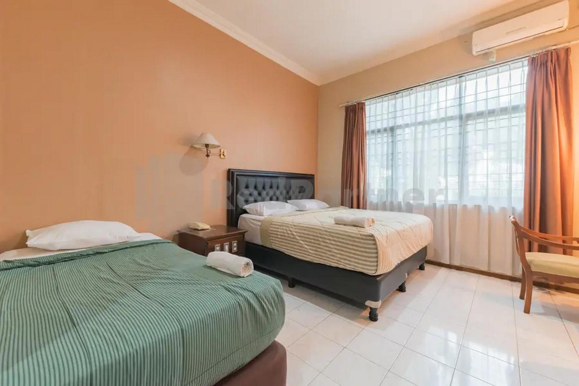 Hotel Ayong Linggarjati Kuningan Mitra Reddoorz Exterior photo
